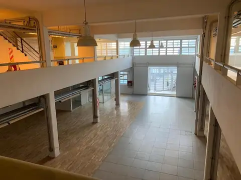 EDIFICIO DE OFICINAS EN BLOCK  2000 m²