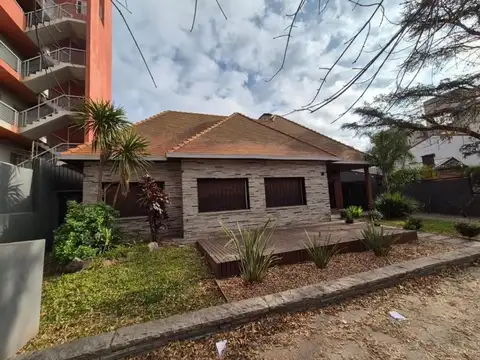 Casa en Venta en Monte Grande, USD 425.000