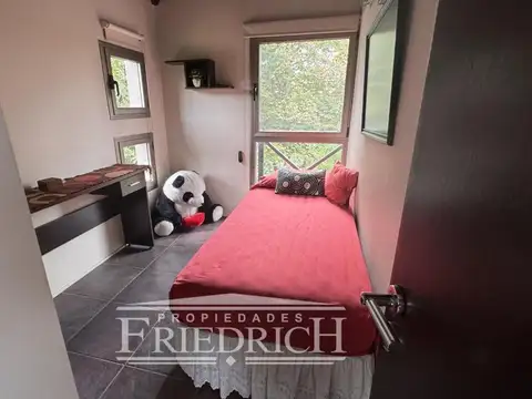 Casa 4 ambientes con 3 baños