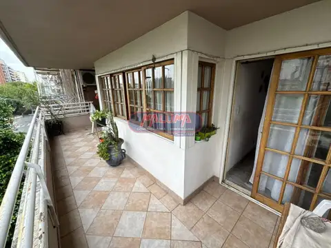 Cnel. Ramon Falcon 5500, Piso 3