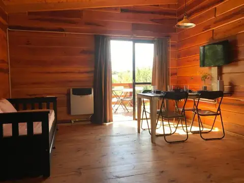 VENTA COMPLEJO DE 2 CABAÑAS EN YACANTO/CALAMUCHITA