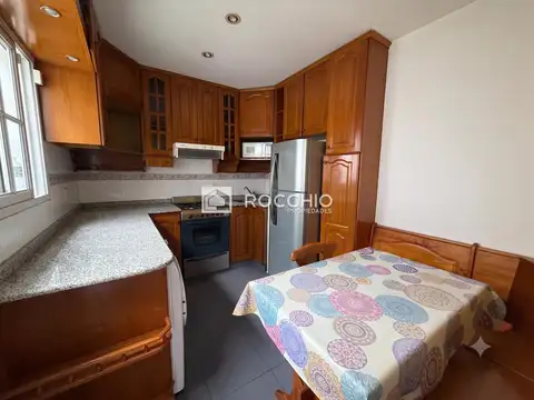 Depto Tipo Casa en Venta con 1 cocheras