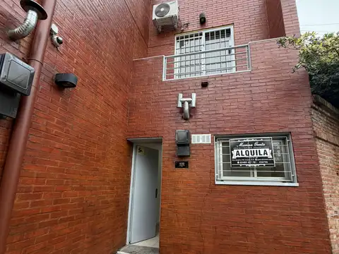 Dúplex en alquiler - Zona Plaza 1ero de Mayo / Universidad de Luján.