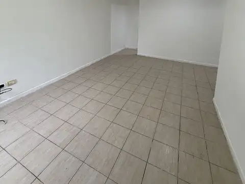 Dúplex en alquiler - Zona Plaza 1ero de Mayo / Universidad de Luján.