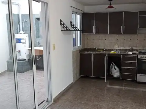 Alquiler PH 3 ambientes sin expensas