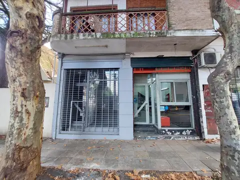 LOCAL SOBRE AV. PRINCIPAL - ESCUCHA OFERTA