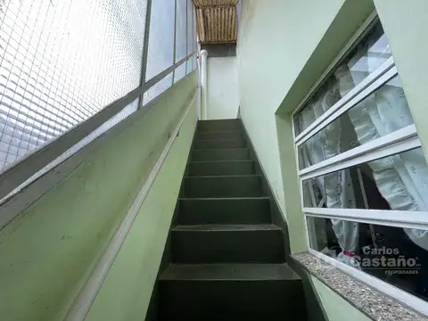 Depto Tipo Casa en Venta 40 años