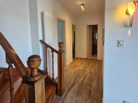 Departamento 6 ambientes con 3 baños