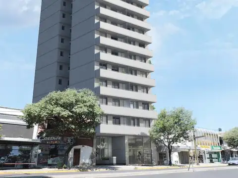 Av. San Martin y Tucumán – San Lorenzo