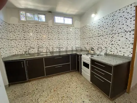 Depto Tipo Casa en Venta en Villa Luzuriaga, USD 78.000