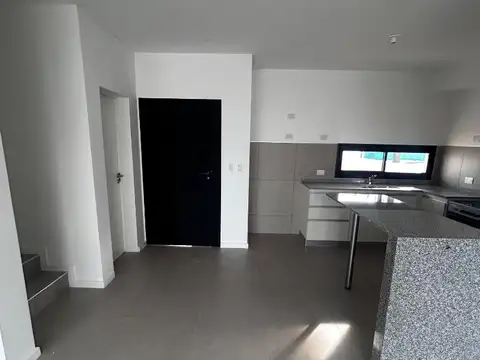 Casa en Venta en Miradores De Manantiales, USD 160.000