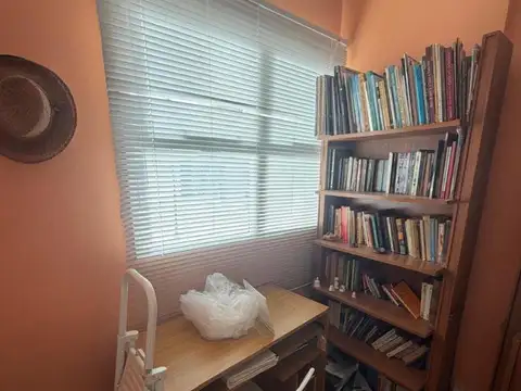 cuatro ambientes , un dormitorio en suite vista abierta
