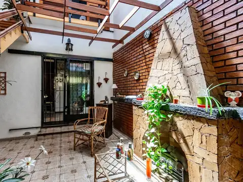 Venta Casa 4 Amb con Terraza en Villa Santa Rita