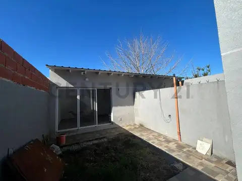 Venta PH a estrenar 4 ambientes, patio , garage y quincho - Temperley Residencial.