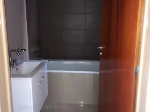 Alquiler Departamento 2ambientes con balcón frente