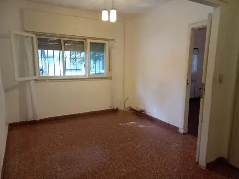 Depto Tipo Casa en Alquiler al Este