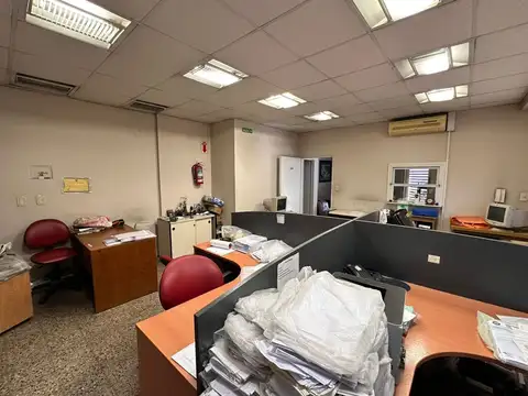 Local en Venta 54 años