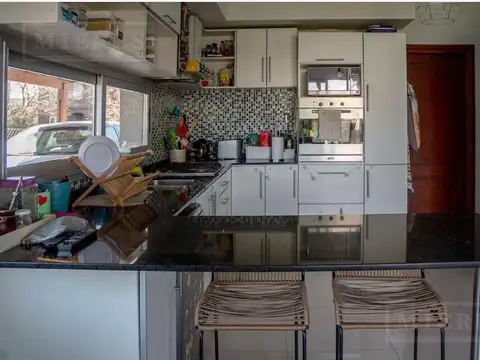 Casa en Alquiler Temporal con 2 cocheras