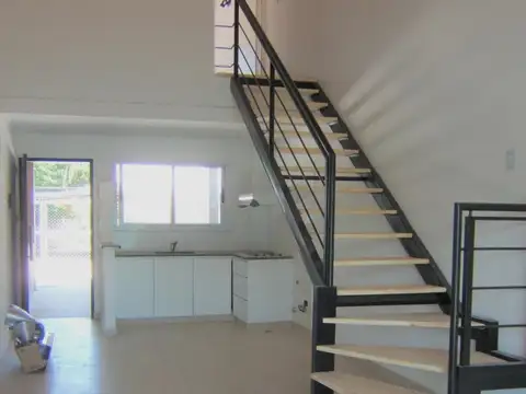 J Hernandez 3750 , Piso PB