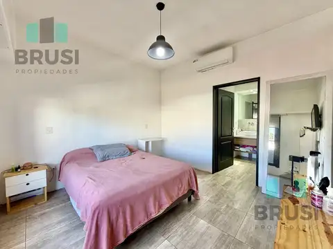Casa 4 ambientes con 2 baños