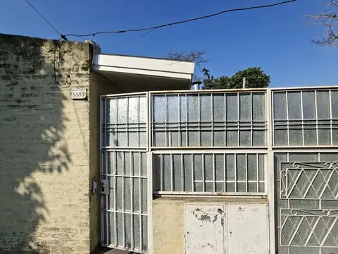 Depto Tipo Casa en Alquiler de 2 ambientes