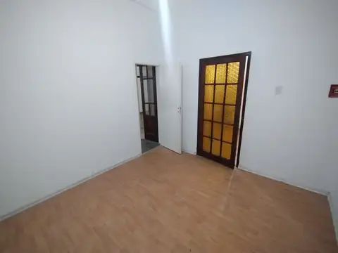 Depto Tipo Casa en Venta en Parque Chacabuco, USD 55.000