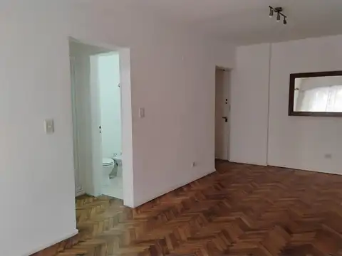 SINCLAIR 3200, Piso 2