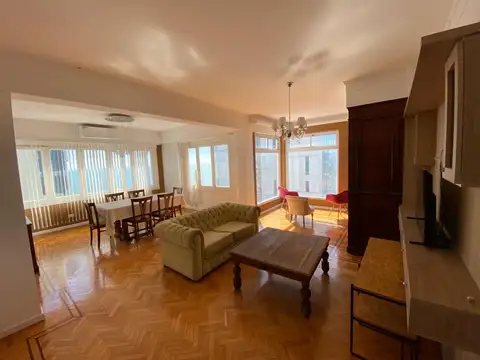 Av. Colon 905 e/ paunero y Mendoza