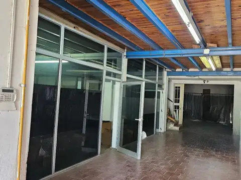 ALQUILER - LOCAL COMERCIAL Y AMPLIO  DEPOSITO sobre Ruta 33 PEREZ