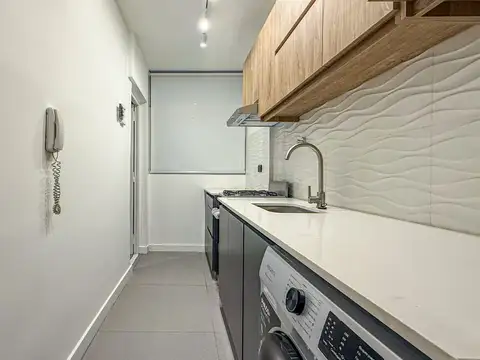 DEPARTAMENTO DE 2 AMB RECICLADO. CALLE