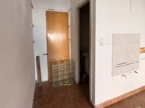 Local en Alquiler Via Púb.