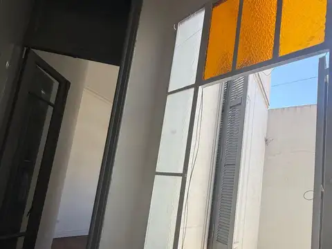Depto Tipo Casa en Venta 64 años