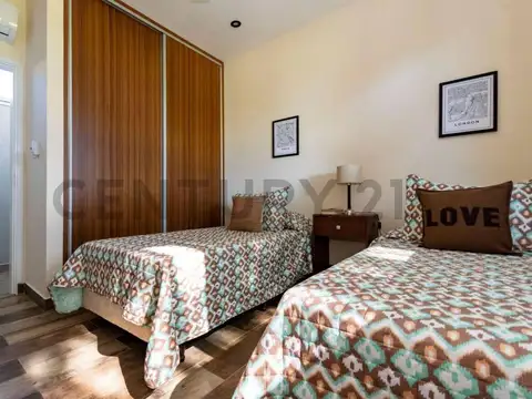 Casa en Venta al Este