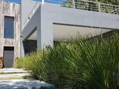 Casa en venta, CON RENTA, Cabos del lago Nordelta