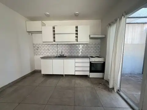 Depto Tipo Casa en Alquiler de 3 ambientes
