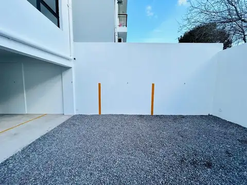 Cochera descubierta venta Lomas de Zamora