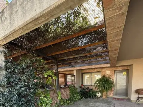 Casa en Venta en Claros del Bosque, USD 185.000