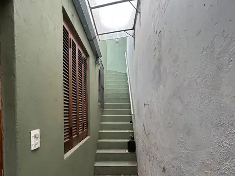 Depto Tipo Casa 4 ambientes con 1 baño