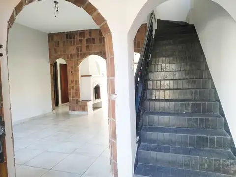 Av. Juan B. Justo 8100