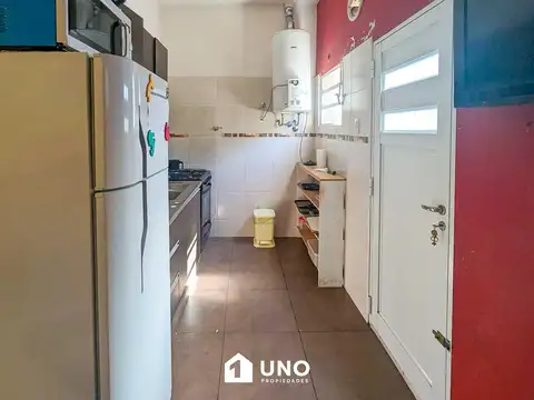 La Paz 1200, Piso 00
