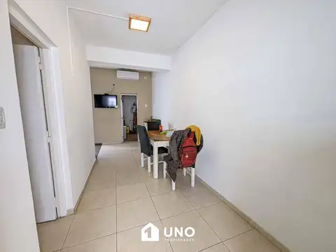La Paz 1200, Piso 00