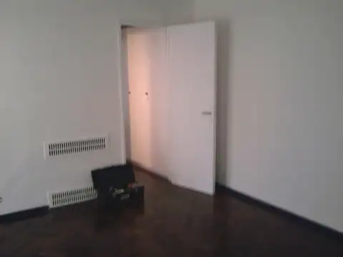 Av Gral San Martin (A) 800, Piso 4