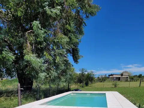 Casa 2 ambientes con 1 baño