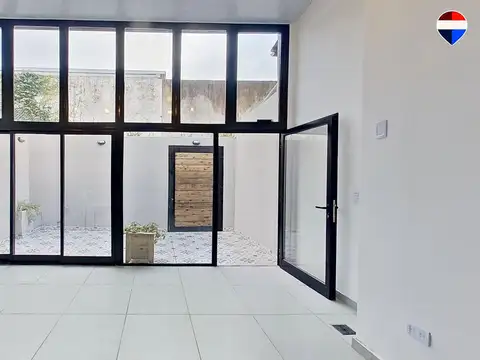 Depto Tipo Casa 2 ambientes con 1 baño