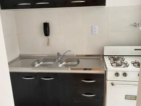Departamento en Alquiler en Recoleta, $ 590.000