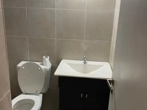 Alquiler - RECOLETA. Pachecho de Melo 2900 -PIso 5. Monoambiente con cocina y lavadero.