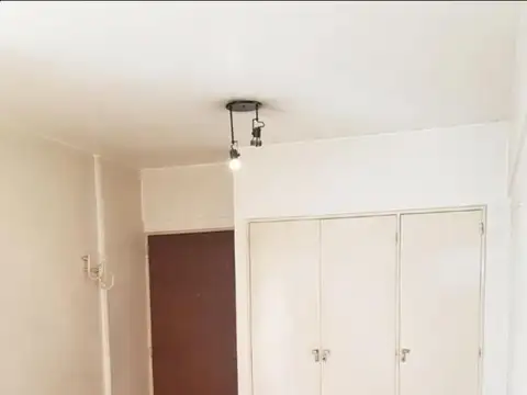 Alquiler - RECOLETA. Pachecho de Melo 2900 -PIso 5. Monoambiente con cocina y lavadero.
