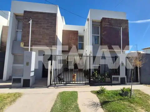 PH EN VENTA | GENERAL FERNANDEZ ORO