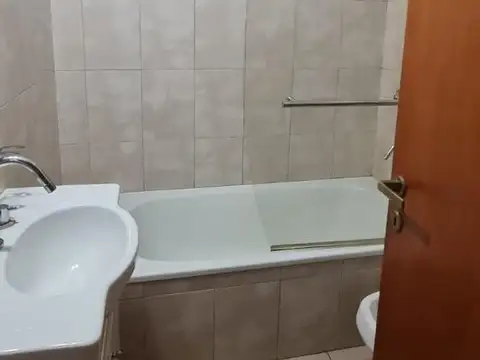 Depto Tipo Casa en Venta 8 años