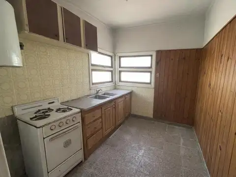 Depto Tipo Casa en Venta 42 años